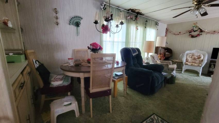 47 Rainbow Lane East a Dundee, FL Mobile or Manufactured Home for Sale